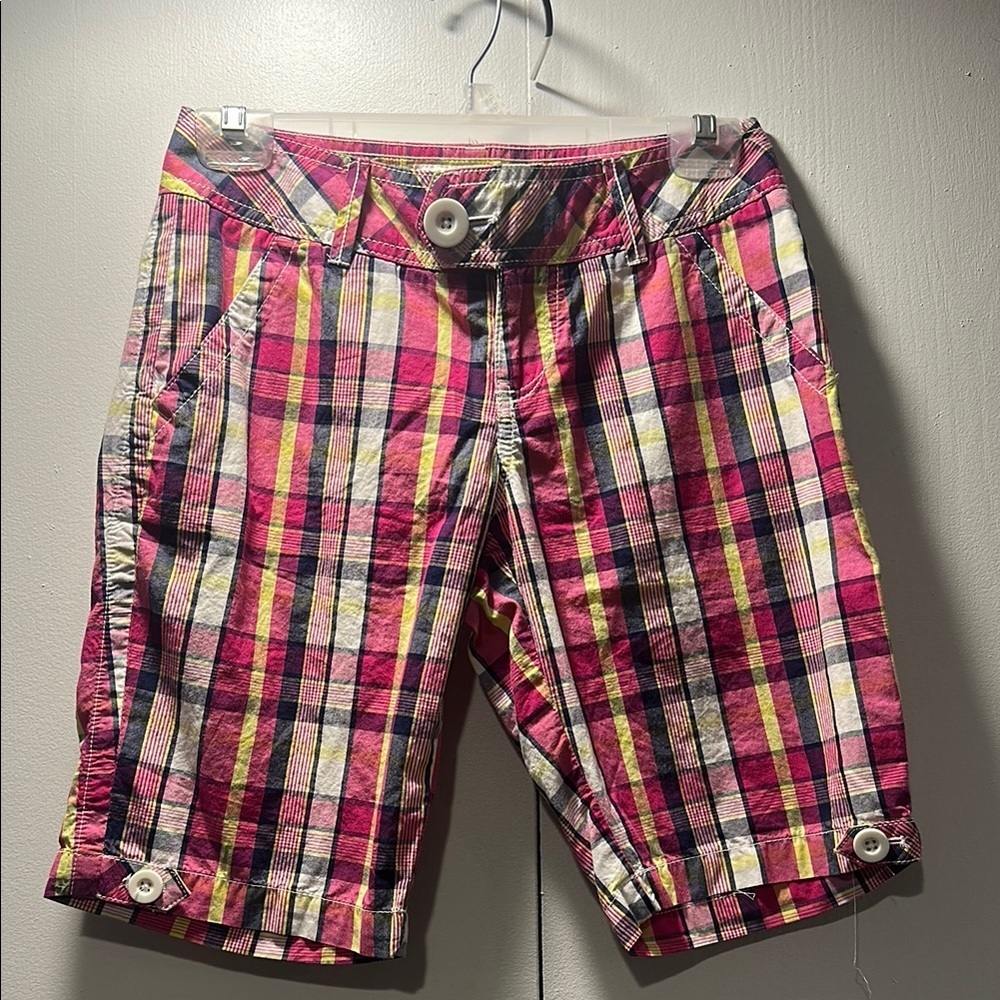 SO Women's Plaid Shorts - Pink, Yellow, Navy long shorts Size 1 GUC